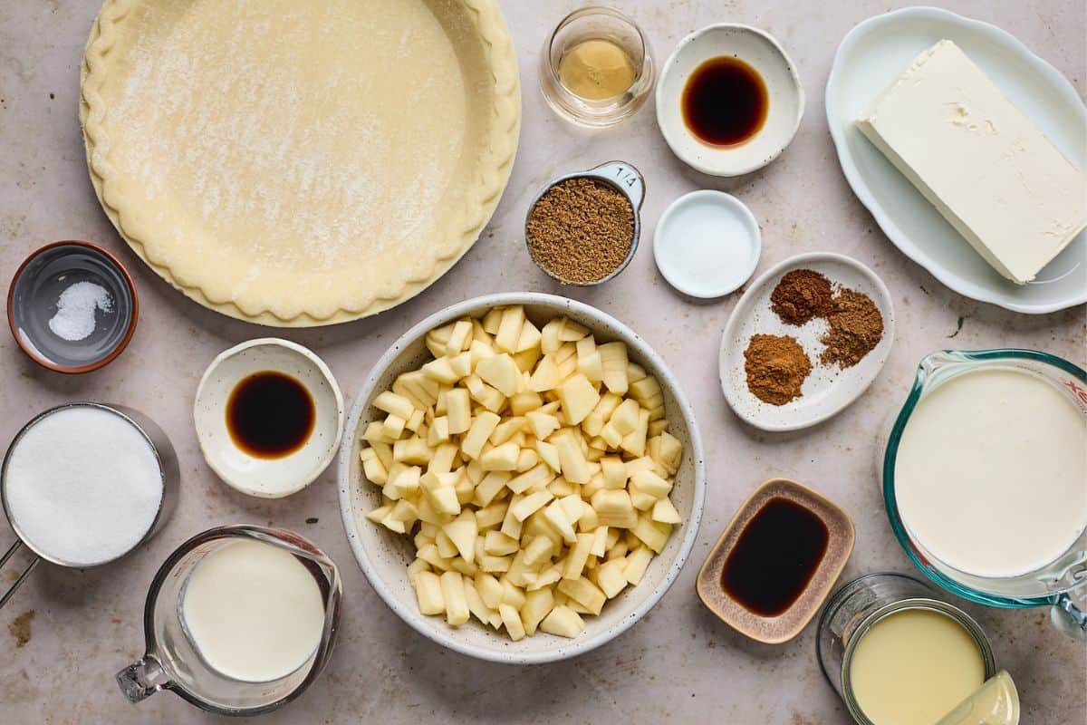 Ingredients to make apple pie ice cream