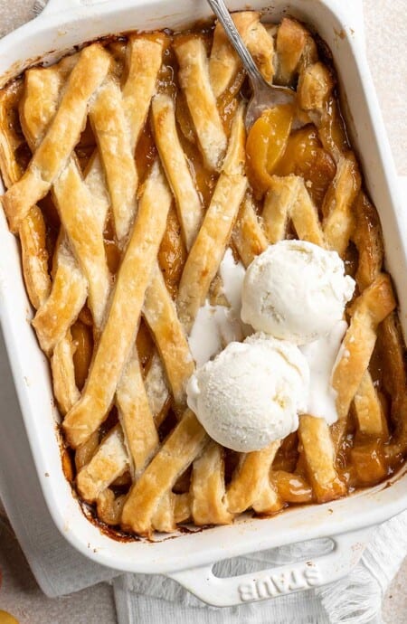 Labor Day Recipes - Southern Peach Cobbler Recipe (How to Make Peach Cobbler)